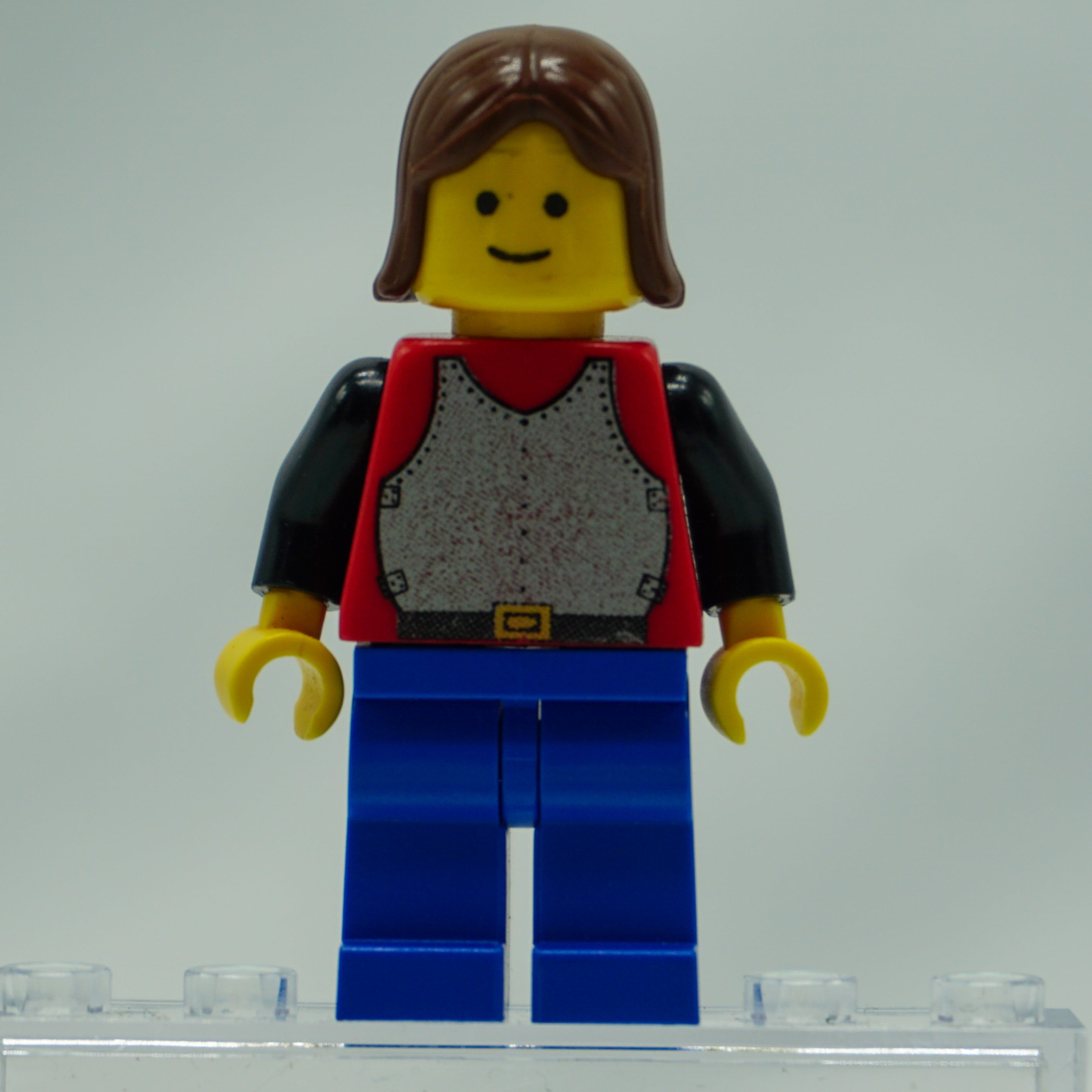 Minifig cas197 - Breastplate - Red with Black Arms, Blue Legs, Brown Female Hair