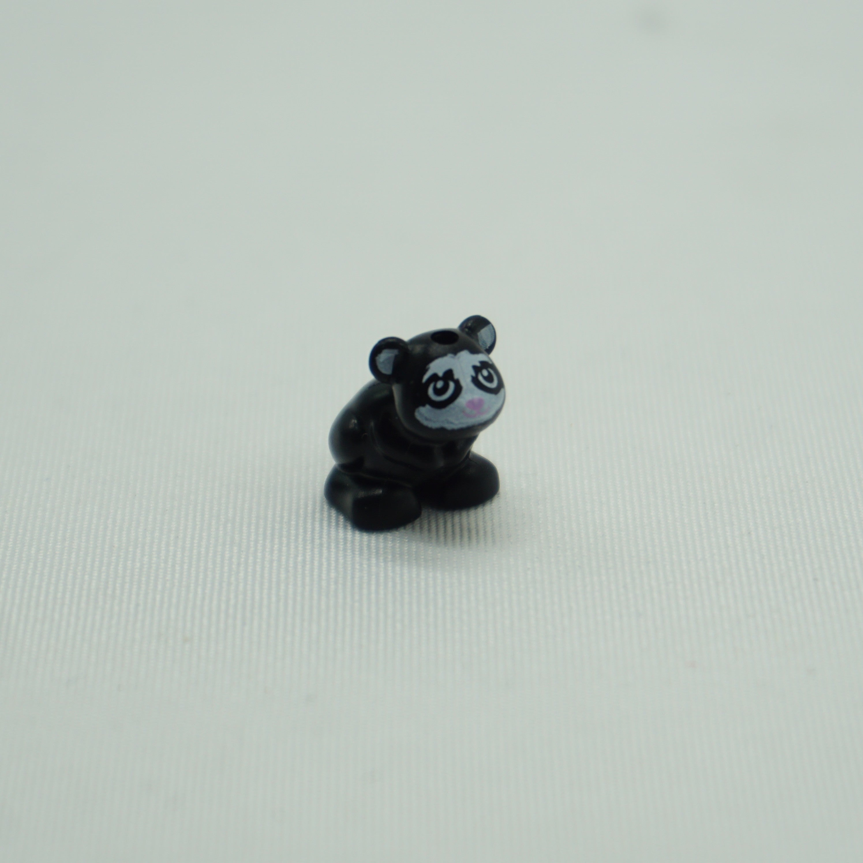Part 24183pb08 - Hamster / Mouse, Friends / Elves with White Face and Ears and Bright Pink Nose Pattern