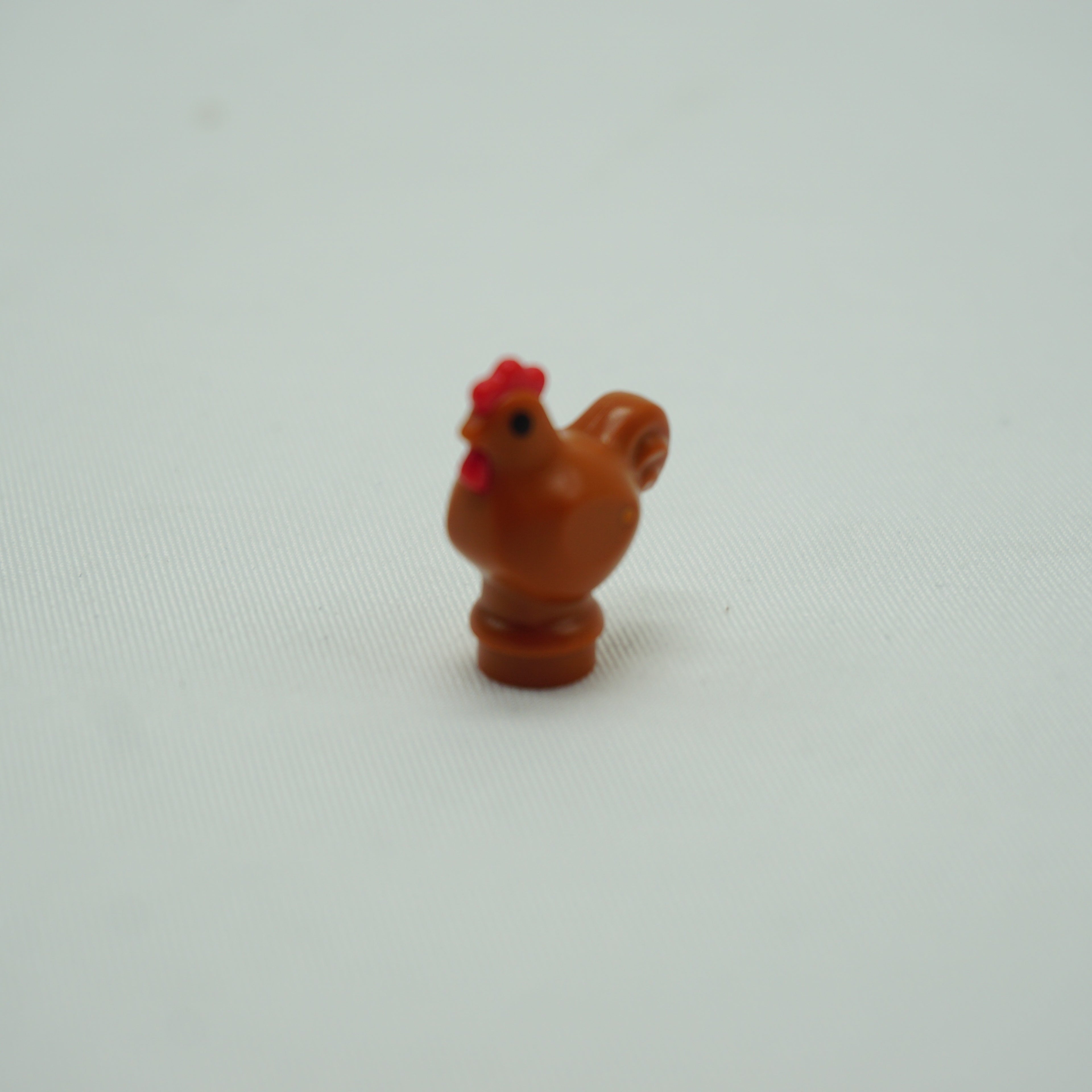 Part 1413pb01 - Chicken, Wide Base with Molded Red Comb and Wattle and Printed Black Eyes Pattern