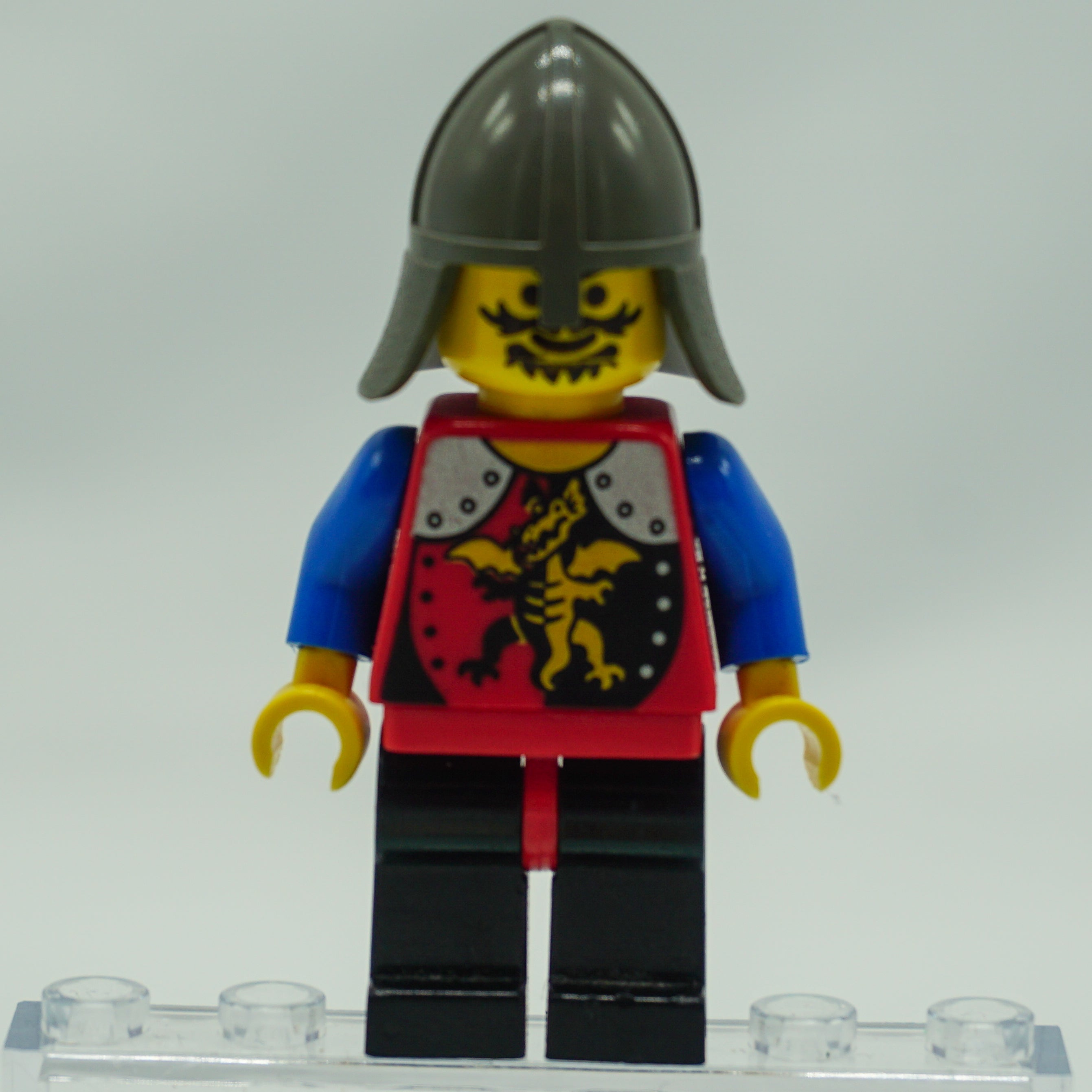 Minifig cas016 - Dragon Knights - Knight 2, Black Legs with Red Hips, Dark Gray Neck-Protector